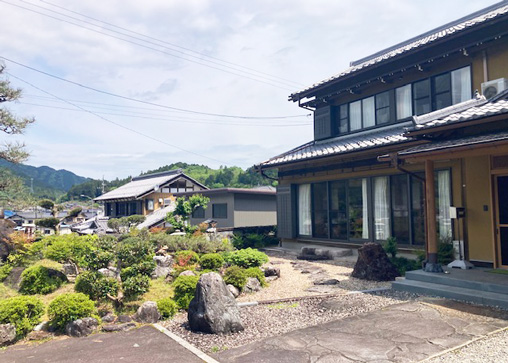 寿司店「高砂寿司」